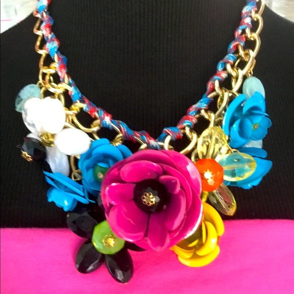 💛💙🌺 Multicolor Metal Floral Chunky Bib Statement Necklace  💛NEW💛   🌺💙💛 - Picture 3 of 6